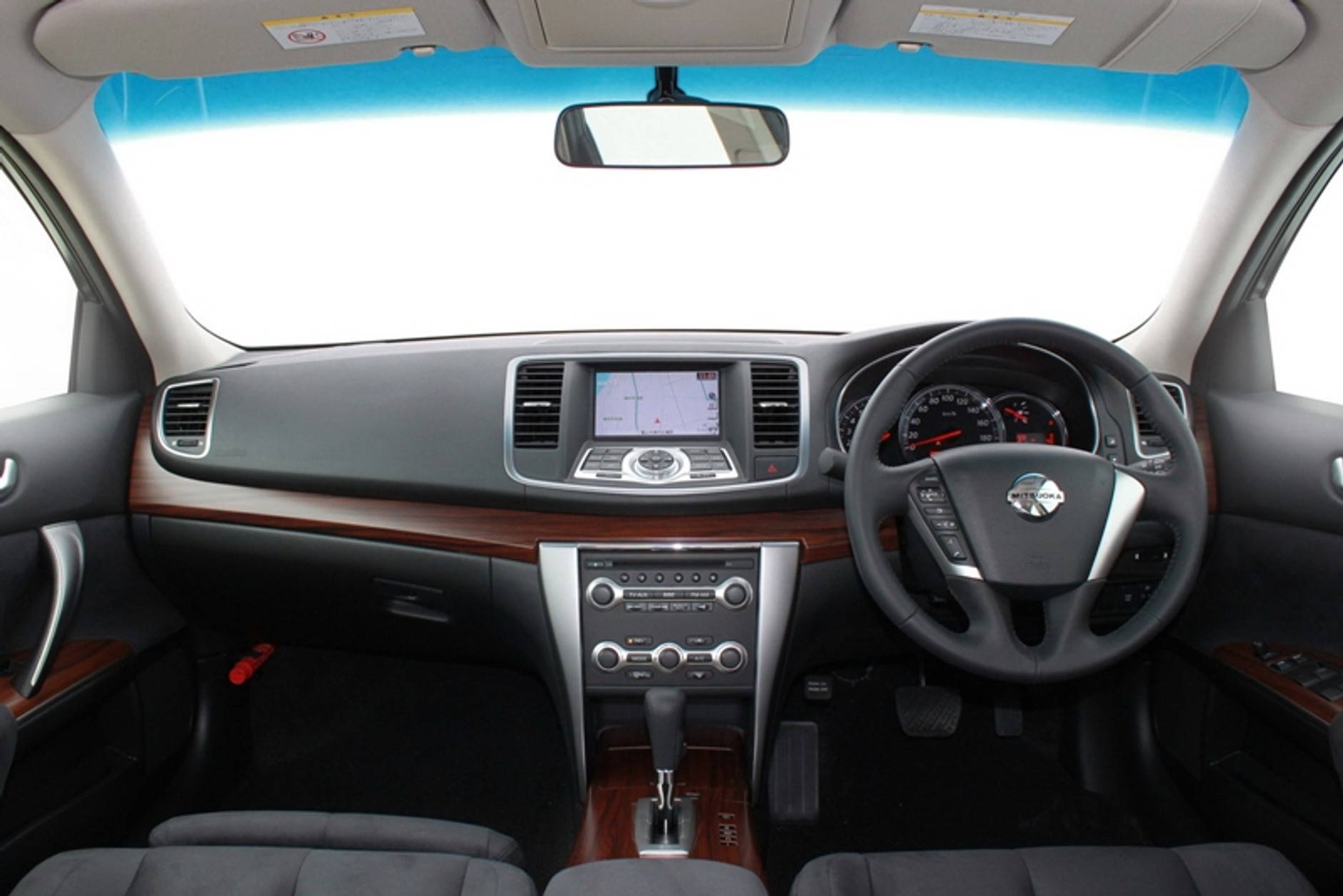 Mitsuoka Galue – Fiat, Rolls-Royce, Jaguar i Nissan w jednym