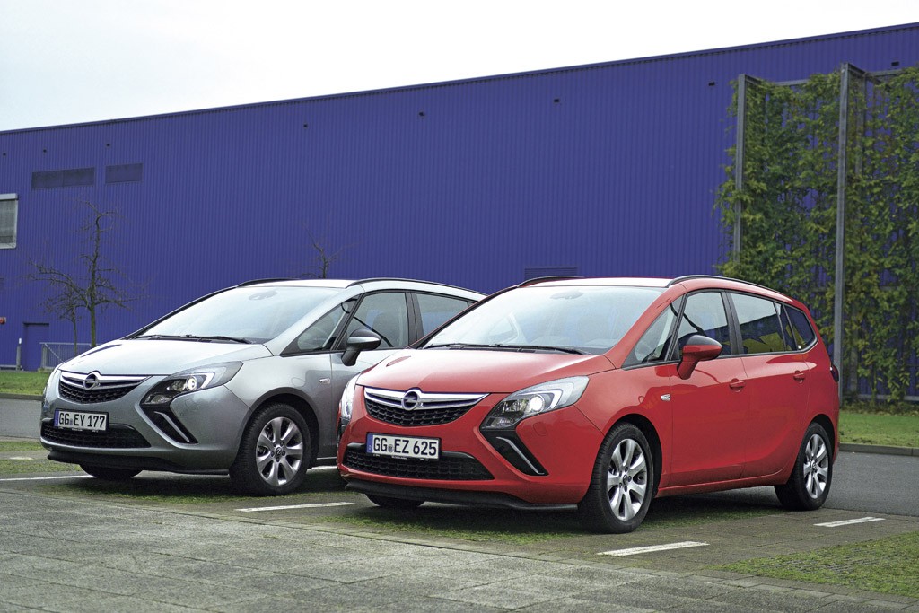 Benzyna czy diesel? Porównanie pięciu par aut