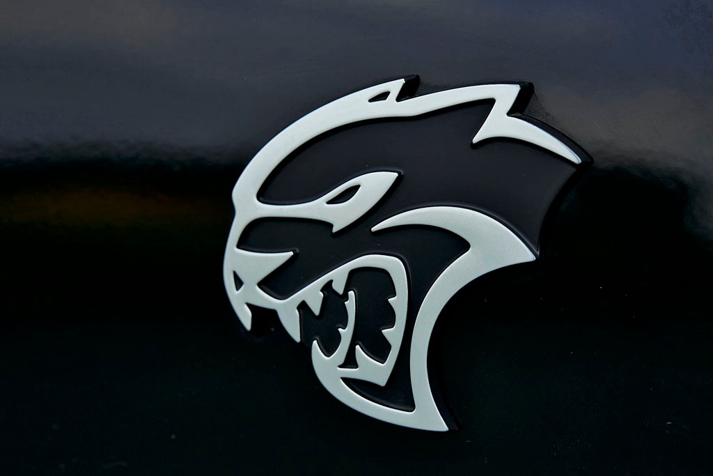 Brutal kontra anioł - czyli, Dodge Charger Hellcat kontra Tesla Model S P85D