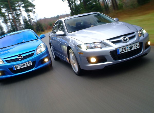 Opel Vectra C kontra Mazda 6 - moc podobna, różny charakter