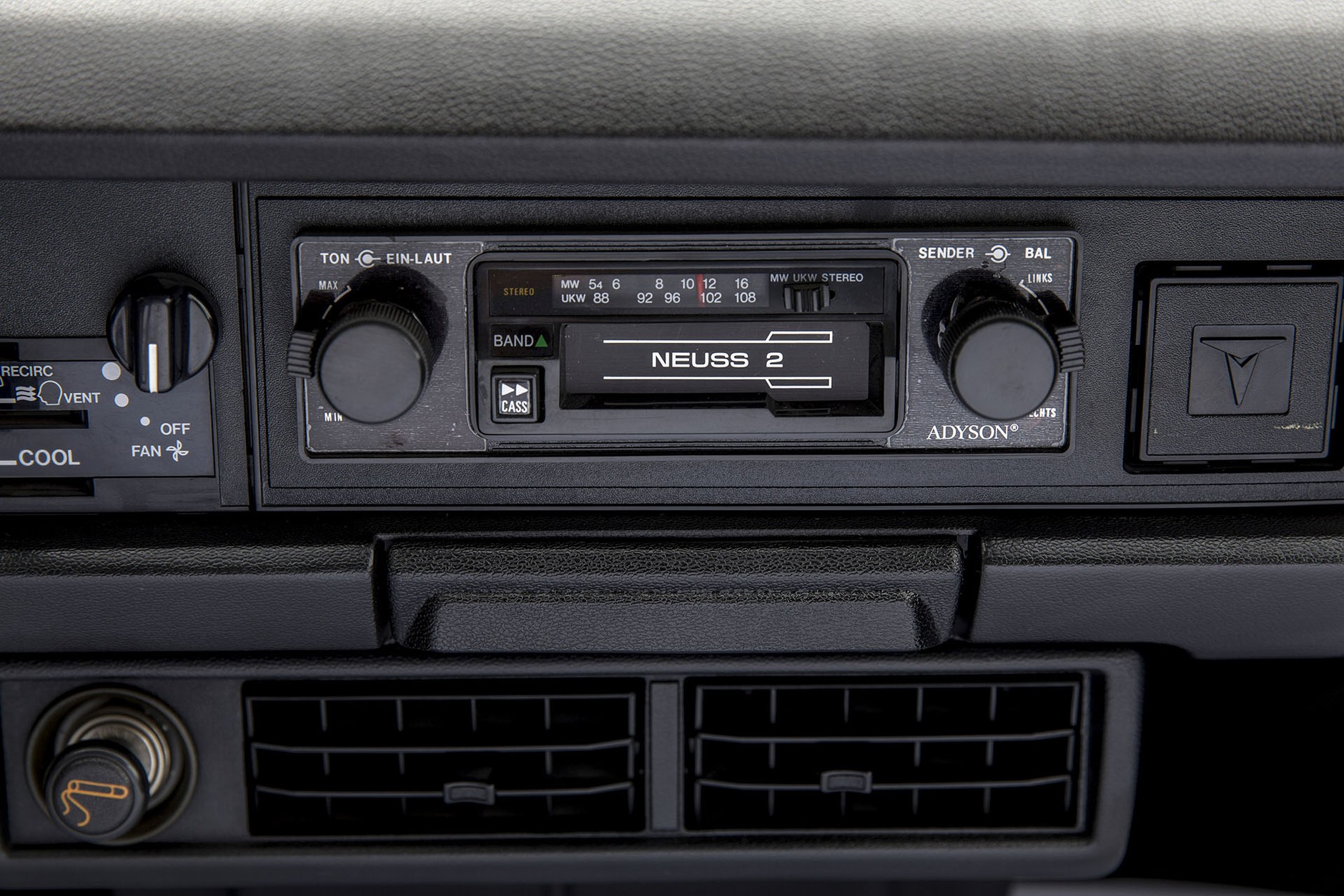 Toyota Starlet - niespodziewanie duży maluch