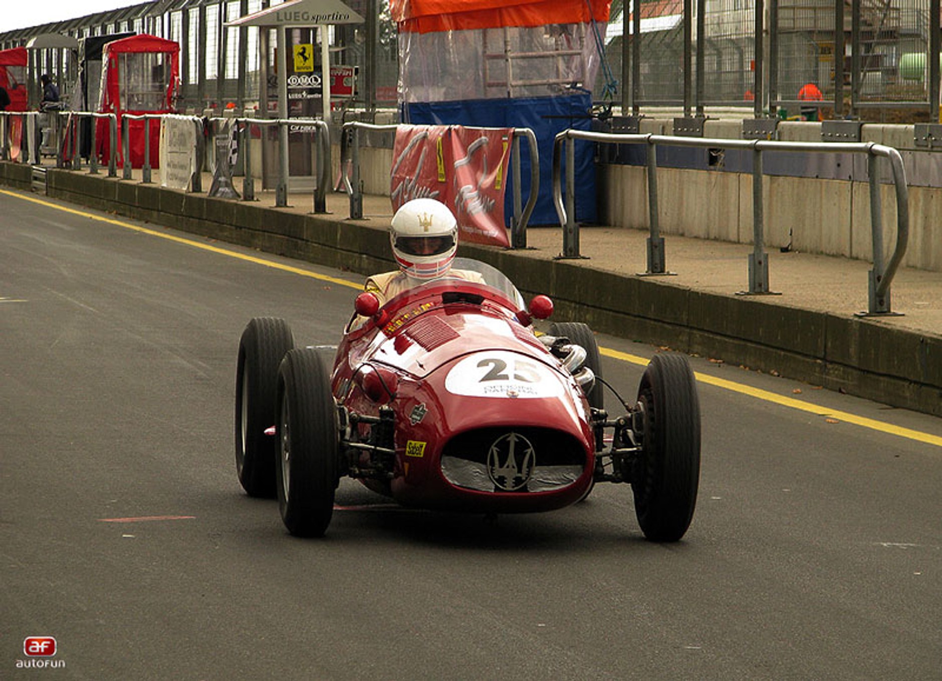 Ferrari Racing Days 2009: spotkanie w Brnie (4-6.09)
