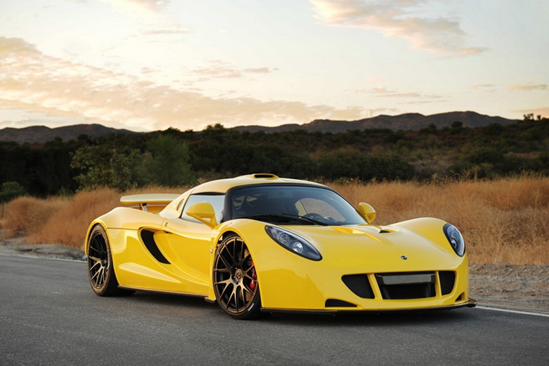 Hennessey Venom GT pokazuje swoje 1200 koni