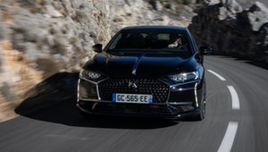 DS 9 E-Tense z hybrydami plug-in - prestiżowo i ekologicznie
