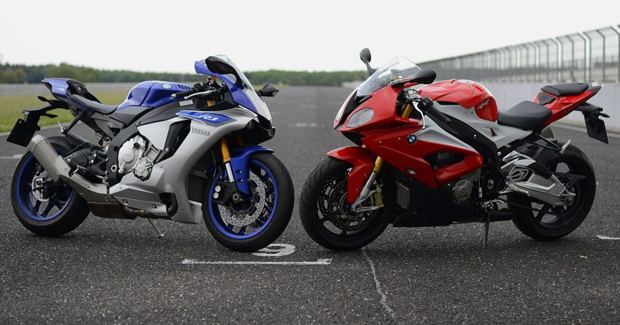 BMW S 1000RR i Yamaha YZF-R1 w teście porównawczym