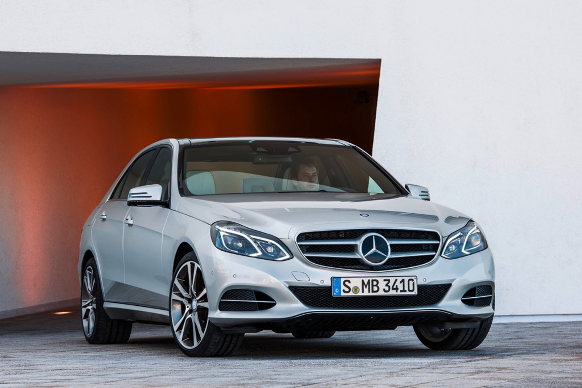 Nowy Mercedes Klasy E to aspiracje godne klasy S