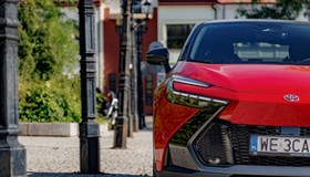 2024 Toyota C-HR PHEV