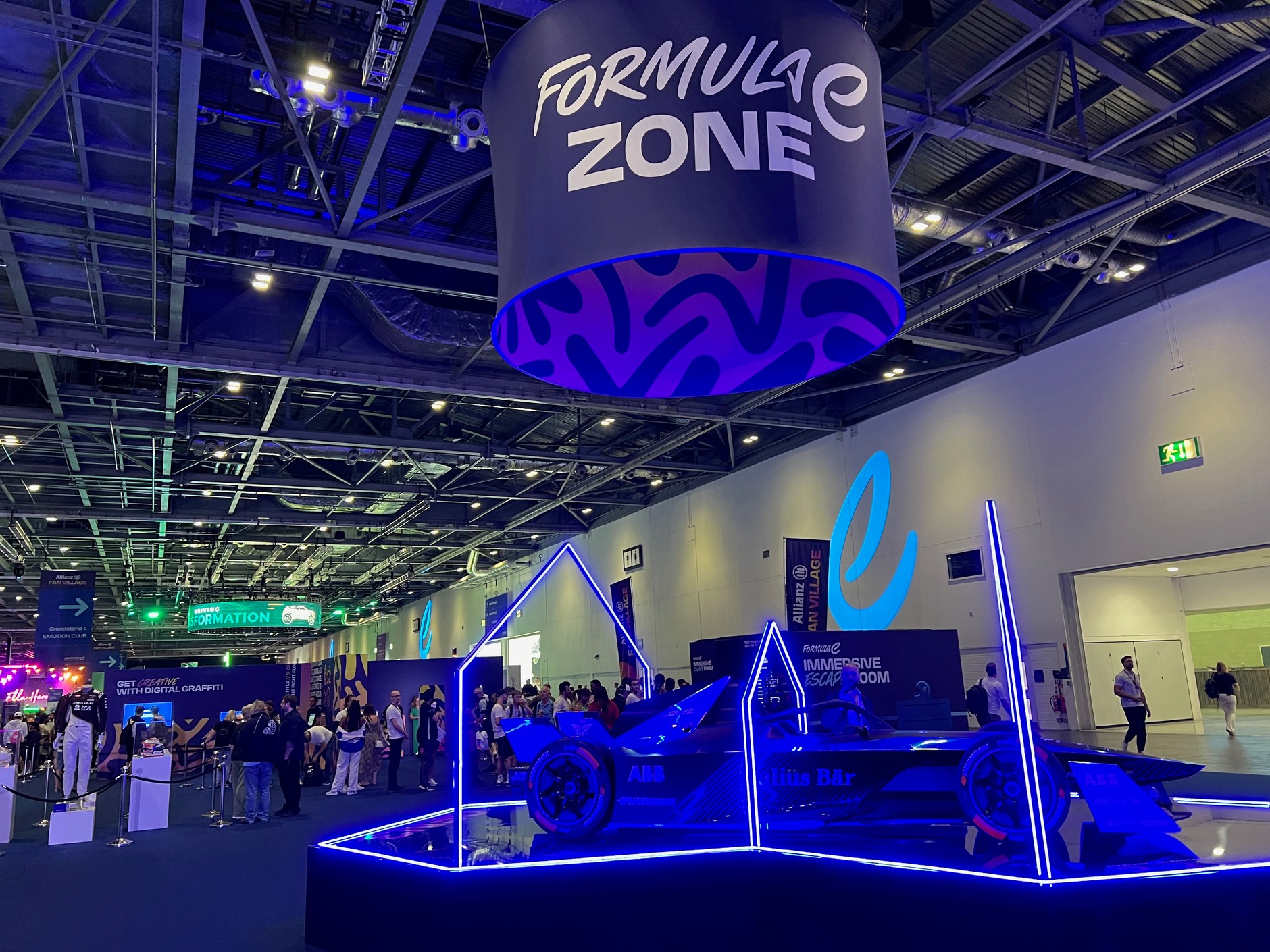 Wyścigi Formuły E na torze ExCel w Londynie