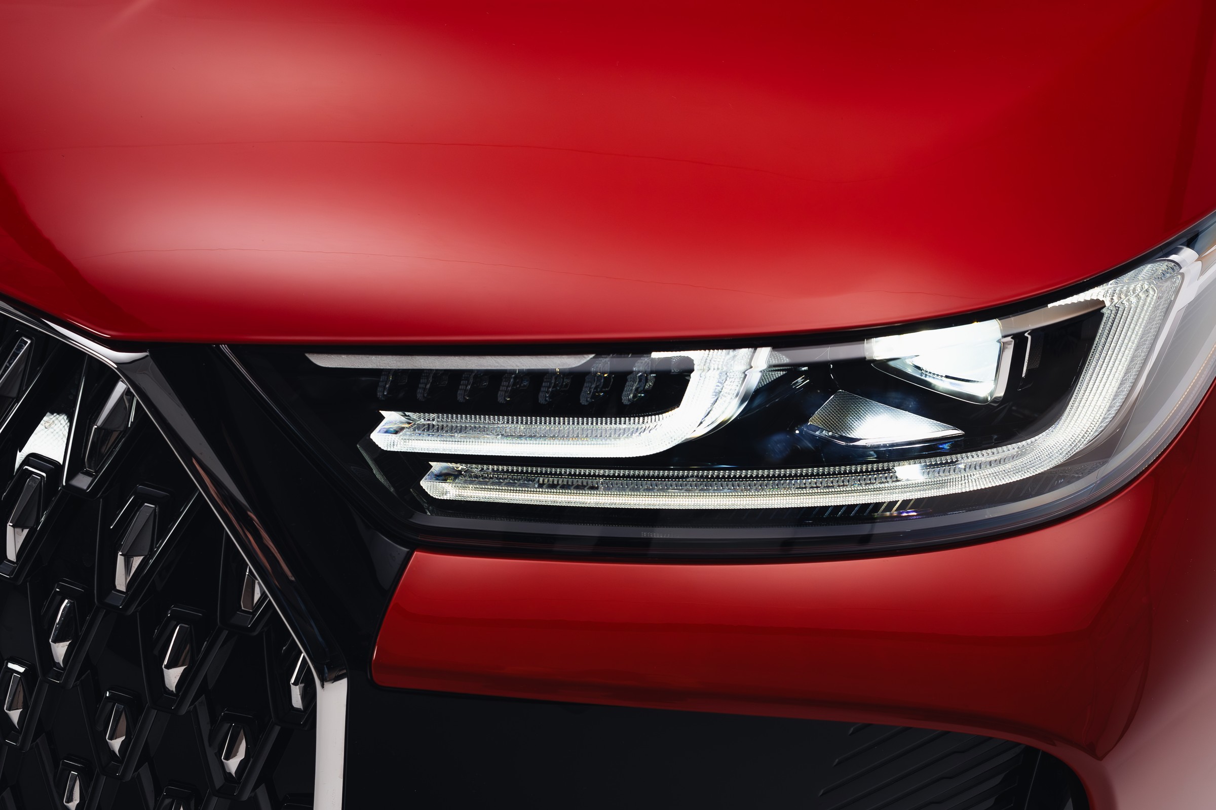 Nowe hybrydowe Chery debiutuje w Poznaniu. Ceny już znane. Są niskie