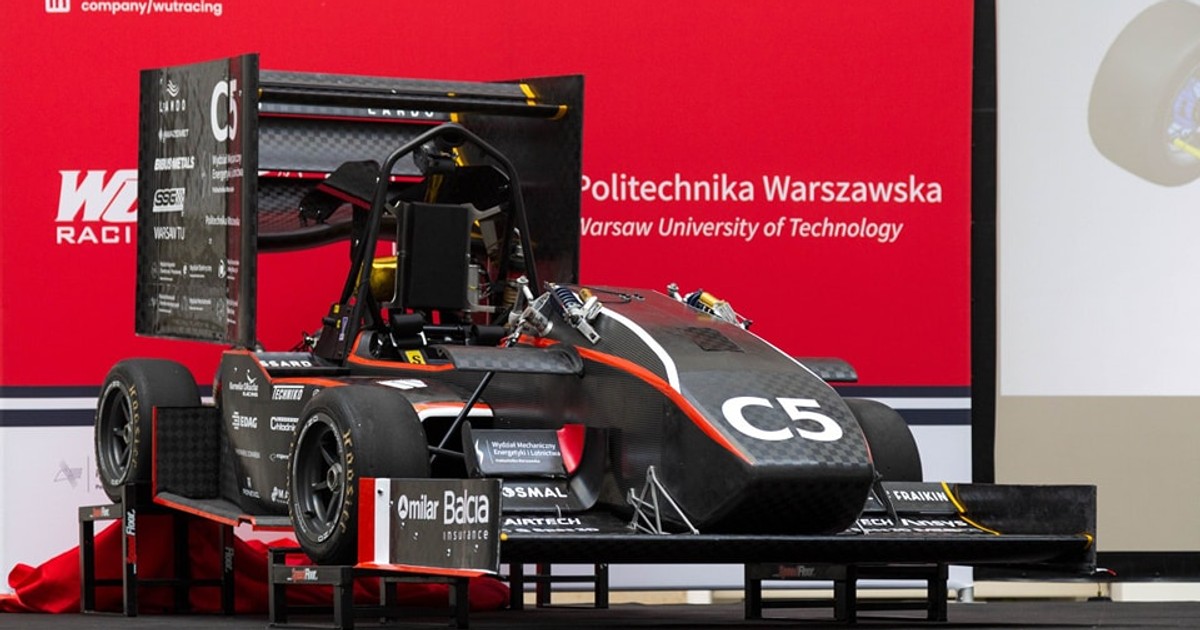 Bolid WUT-5 stworzony przez studentów Politechniki Warszawskiej z zespołu WUT Racing