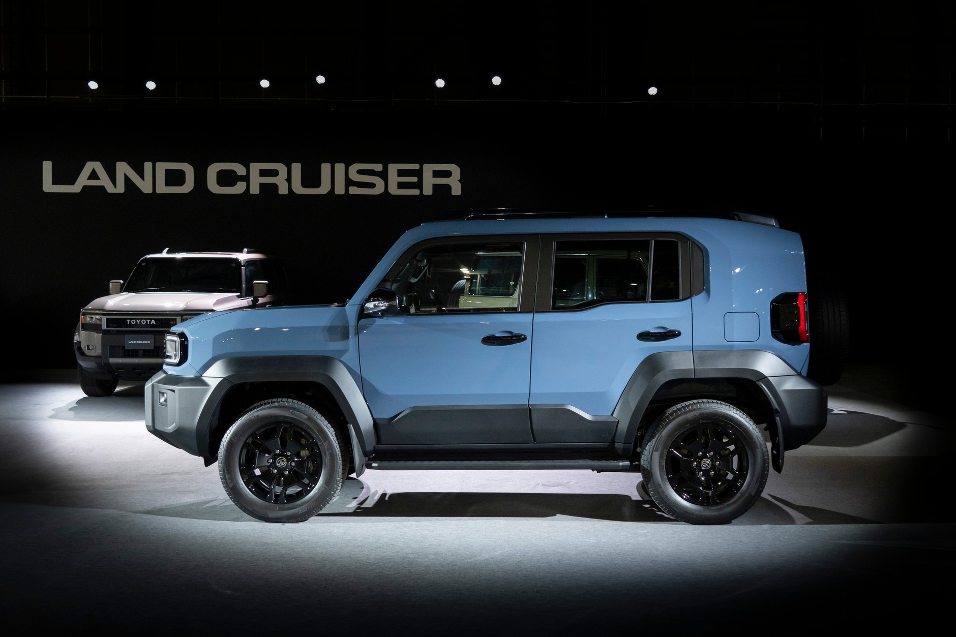 Toyota Land Cruiser FJ