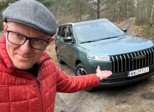 Jaecoo J5/e5: ten chiński SUV ma dwa oblicza. Sprawdziłem oba i opowiem wam, na co się szykować