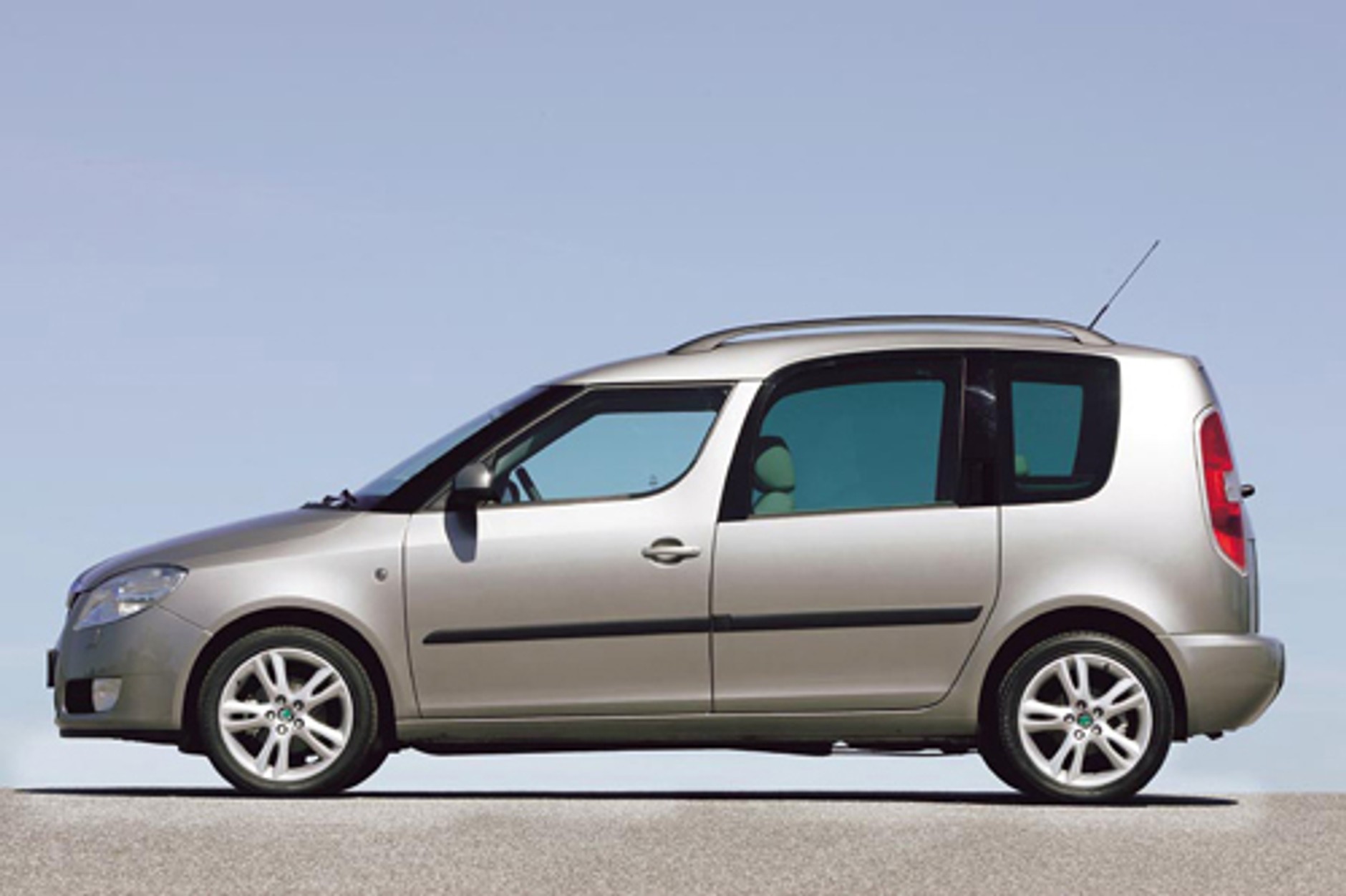 Skoda Roomster, Nissan Note, Renault Kangoo, Opel Meriva - Małe nie musi być ciasne!