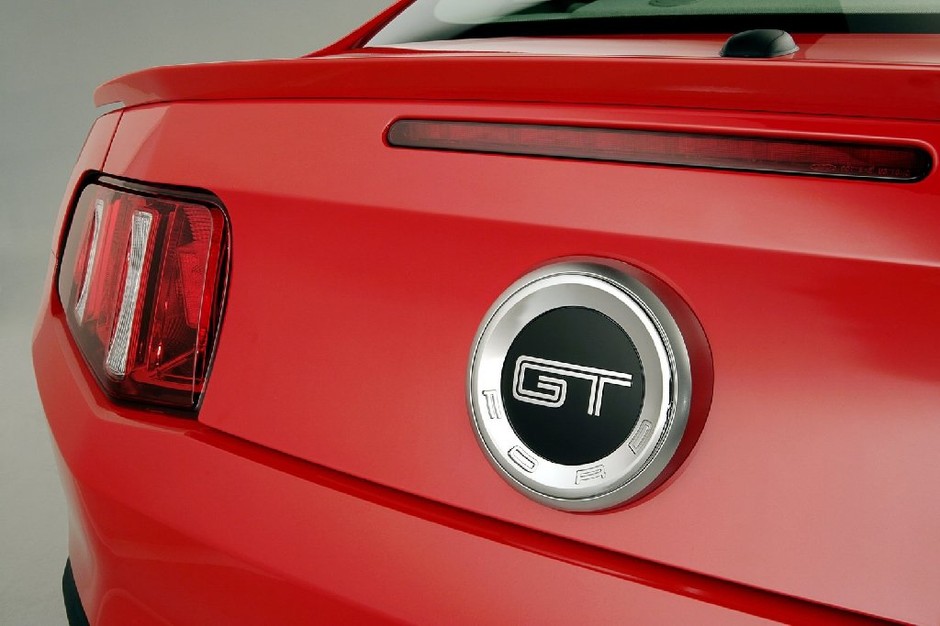Ford Mustang GT - Oficjalne zdjęcia 400-konnego muscle cara