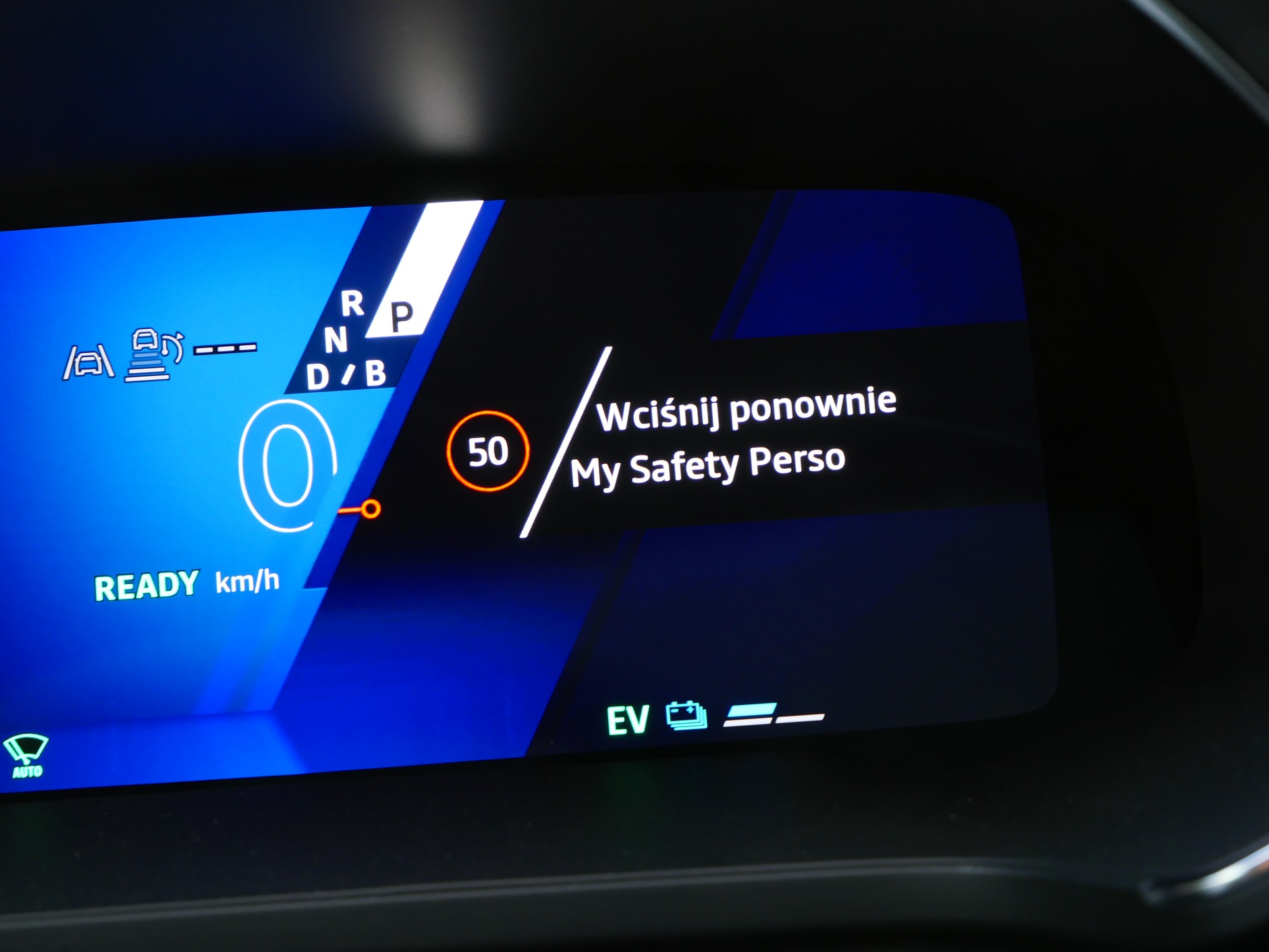 ...nawet te systemy bezpieczeństwa, które zgodnie z prawem muszą być automatycznie aktywowane po każdym uruchomieniu, działały tylko w takim zakresie, w jakim życzy sobie tego użytkownik.