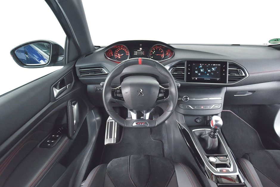 Hyundai i30 N kontra Peugeot 308 GTI - takie powinno być GTI
