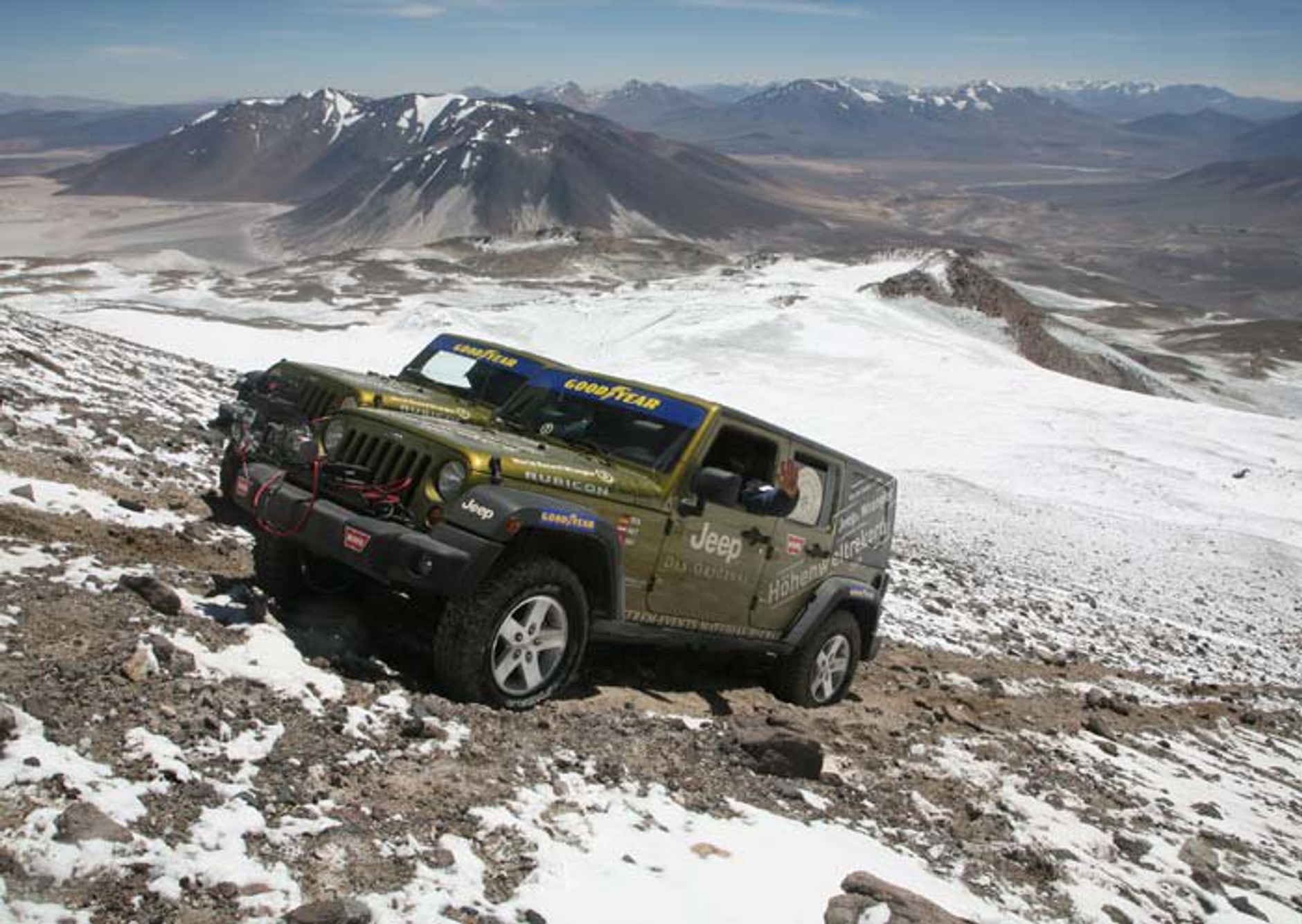 Jeepem Wrangler Unlimited Rubicon na wysokość 6646 m n. p. m.