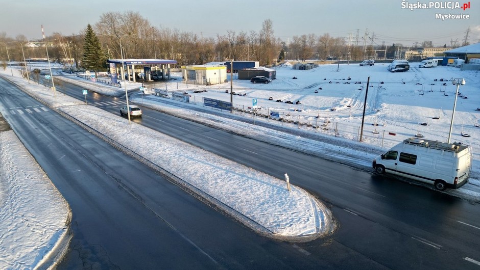 Podczas akcji "Bezpieczny pieszy" policjanci skorzystali z Ruchomego Stanowiska Dowodzenia