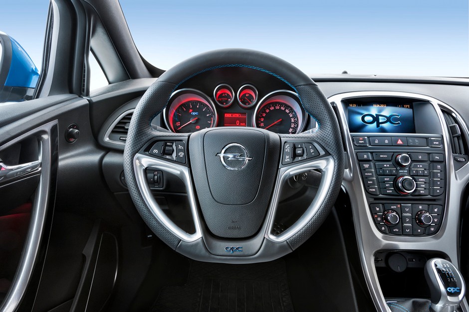 Opel Astra OPC od 127 950 zł