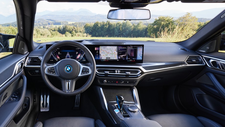 BMW i4