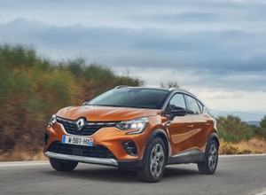 Renault zwalnia pracowników. Ma problem z produkcją aut