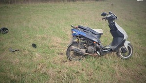 Policyjny pościg za wielokrotnym przestępcą. 35-latek uciekał... skuterem