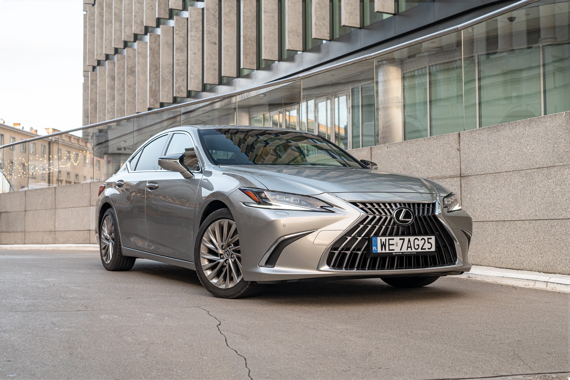 Lexus ES