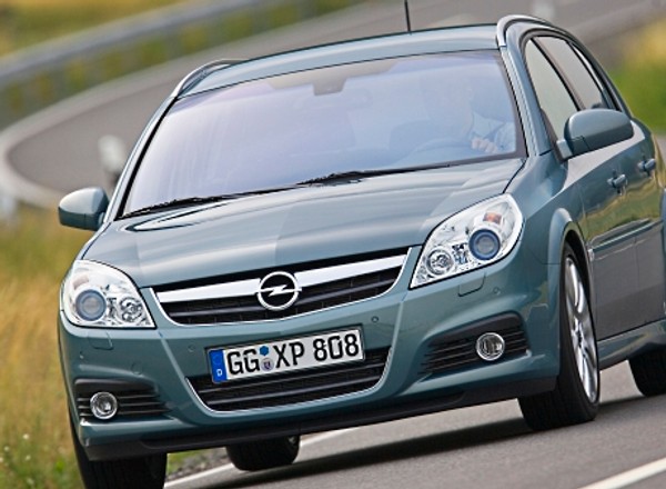 Opel Signum – salonka w supercenie