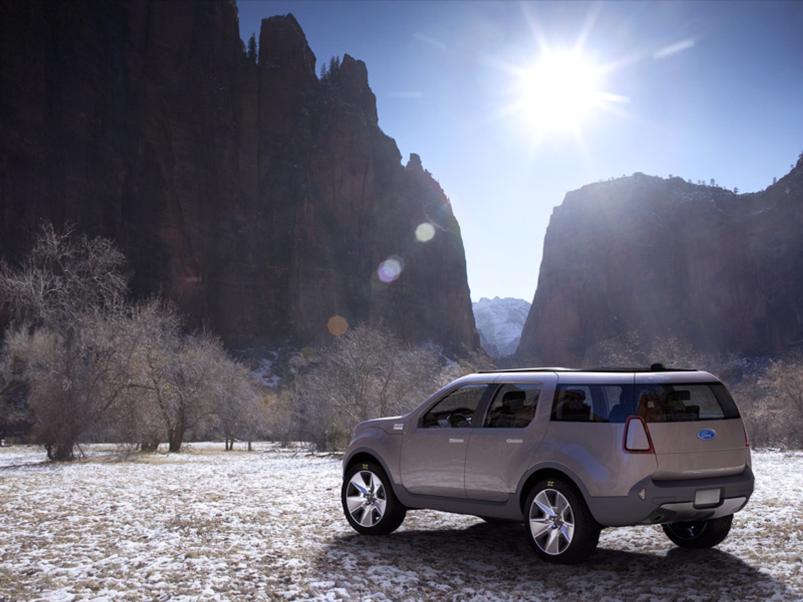 Detroit 2008: Ford Explorer America - oszczędniejszy olbrzym