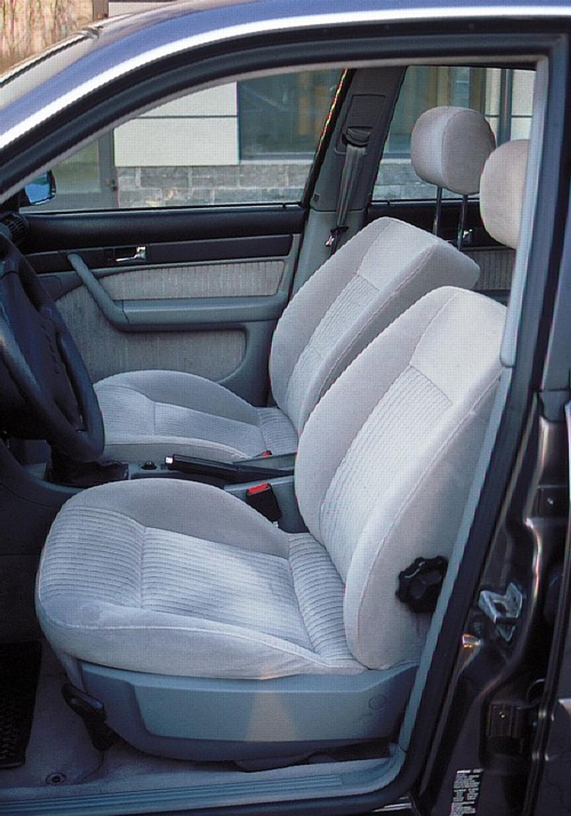 Audi A6 2.6 E - Prestiż na kołach