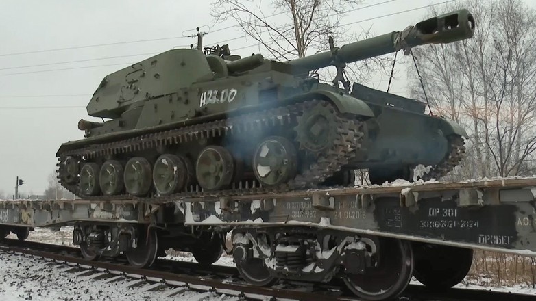 Rosyjski sprzęt wojskowy ze Wschodniego Okręgu Wojskowego w drodze na Białoruś. 22 stycznia 2022 r.