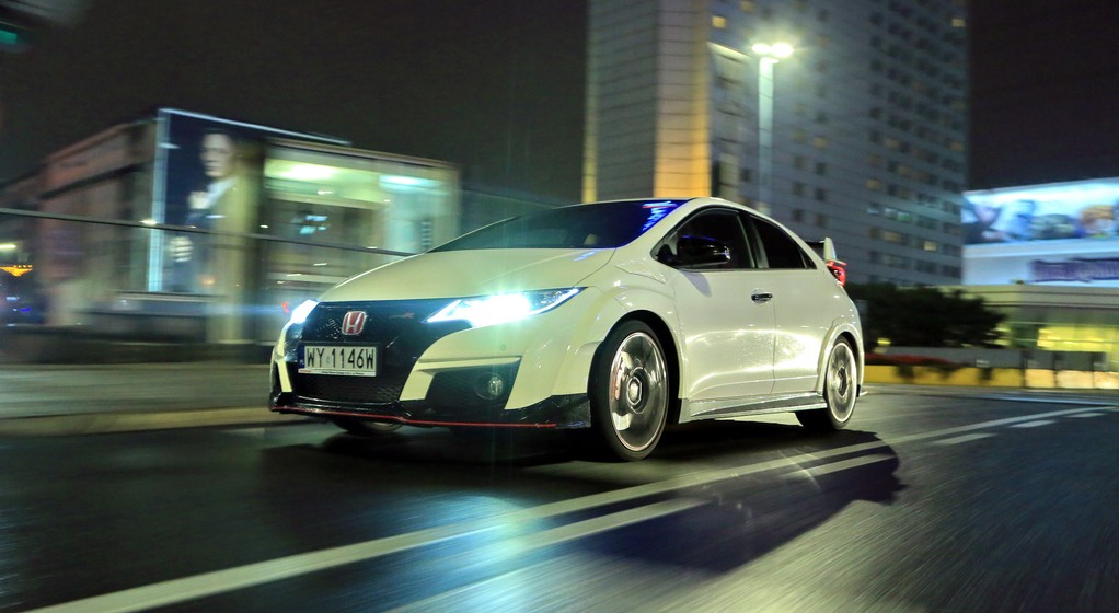 Jest: 60 km/h, będzie: 50 km/h. Zapowiadane jest zniesienie „nocnego” limitu prędkości na obszarze zabudowanym