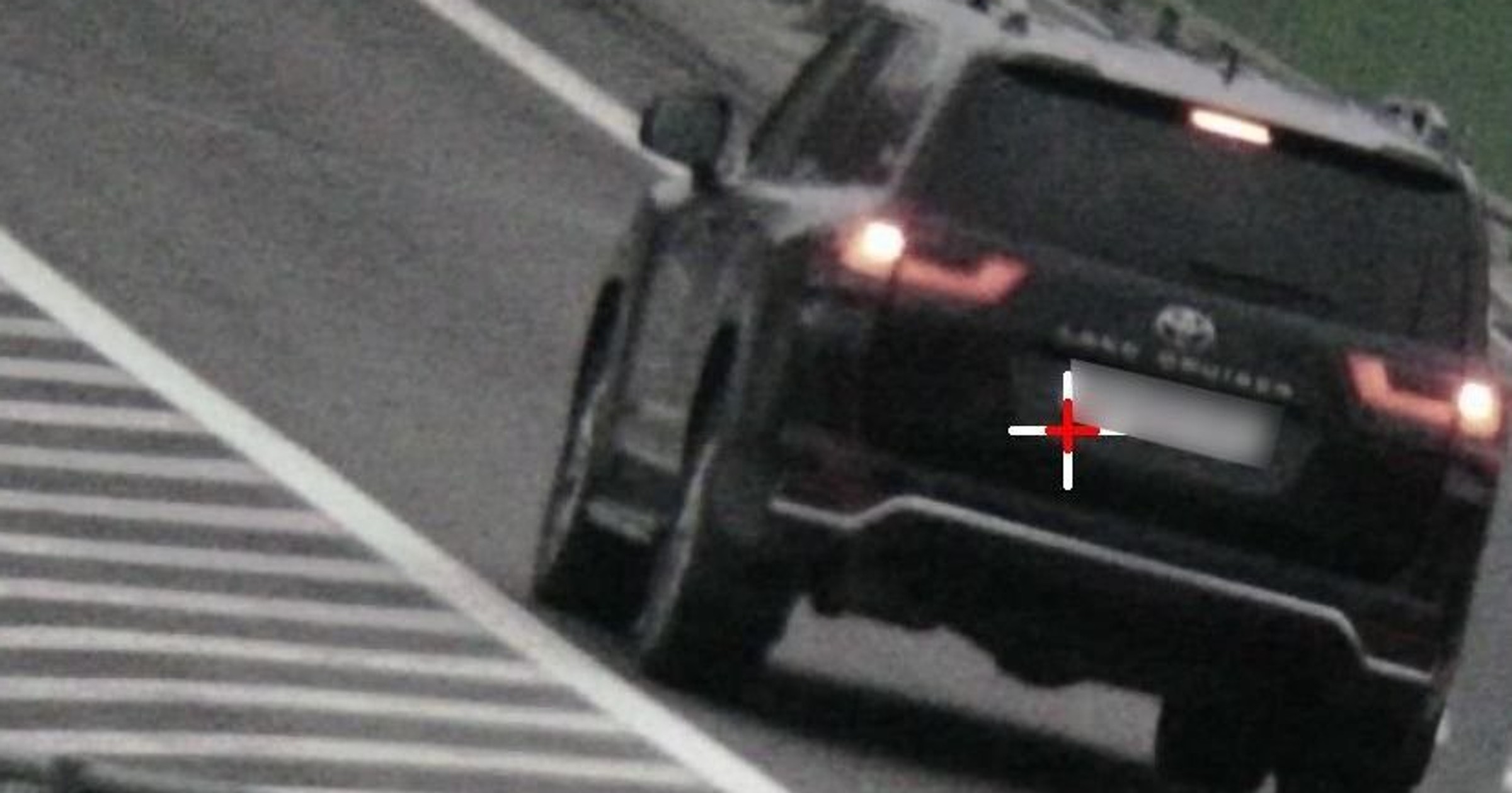 Zdjęcie pędzącej Toyoty
