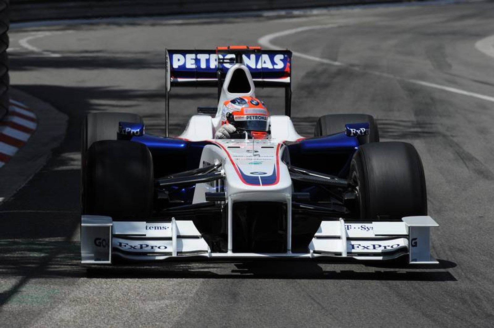 Grand Prix Monaco 2009: Button królem, Kubica w garażu (fotogaleria)