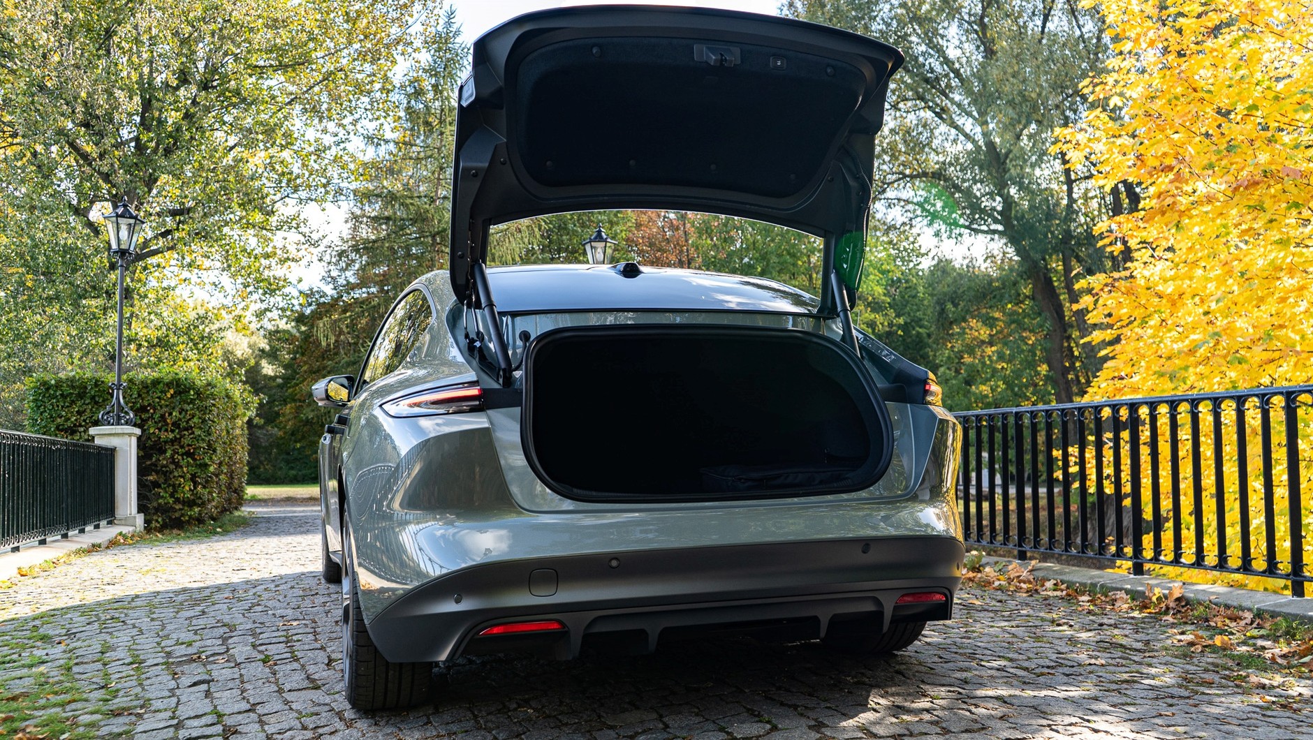 Nio ET5: wbrew pozorom to sedan