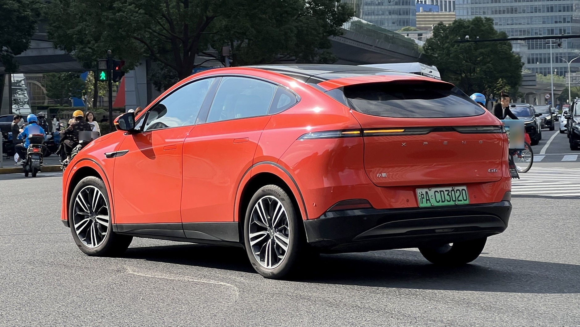 XPeng G6