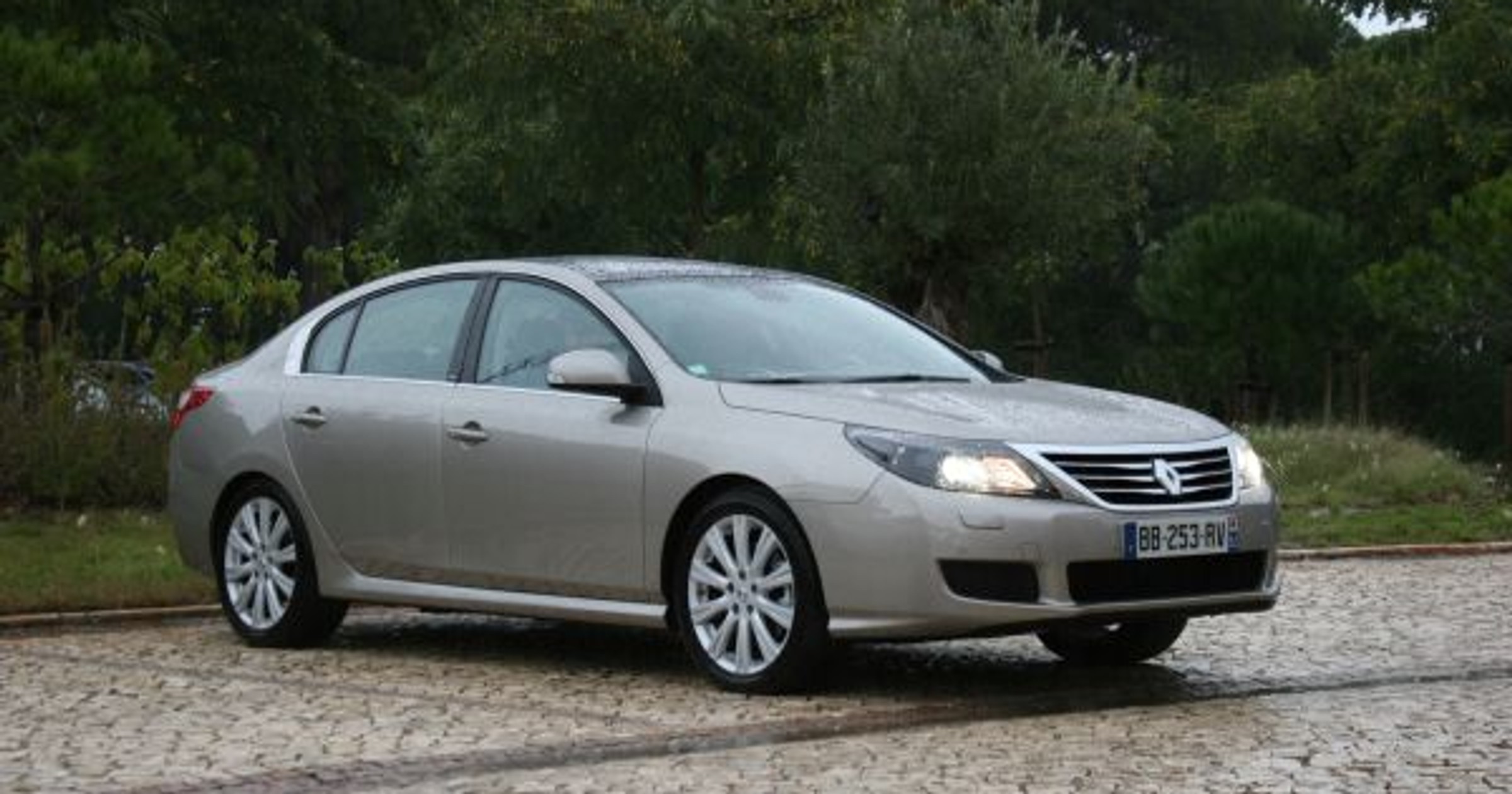 Renault Latitude