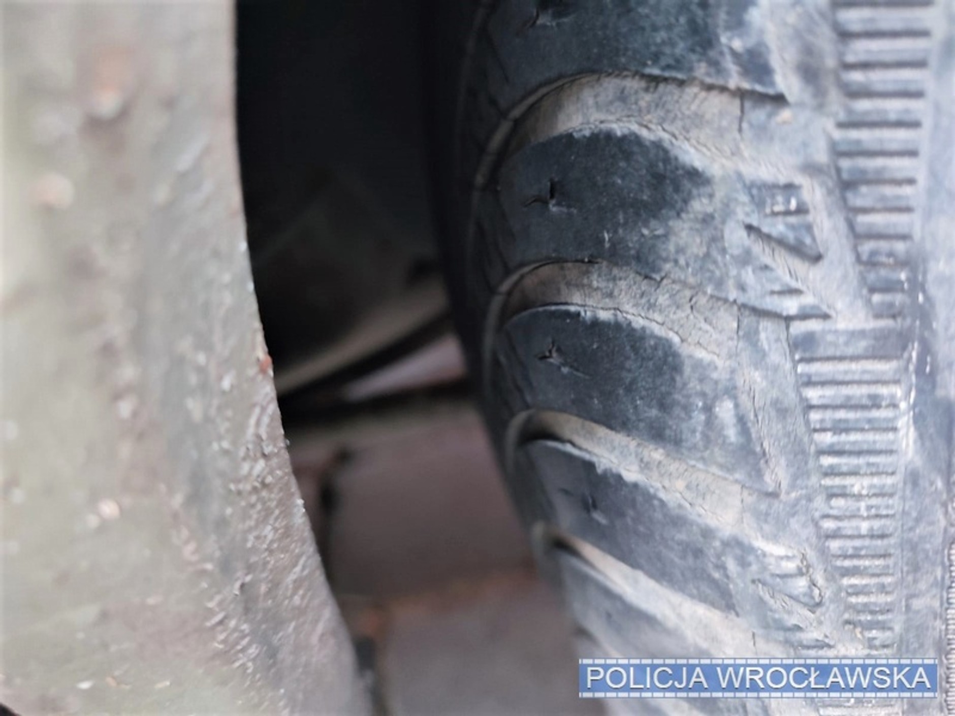 Rutynowa kontrola drogowa doprowadziła 41-letniego kierowcę do aresztu