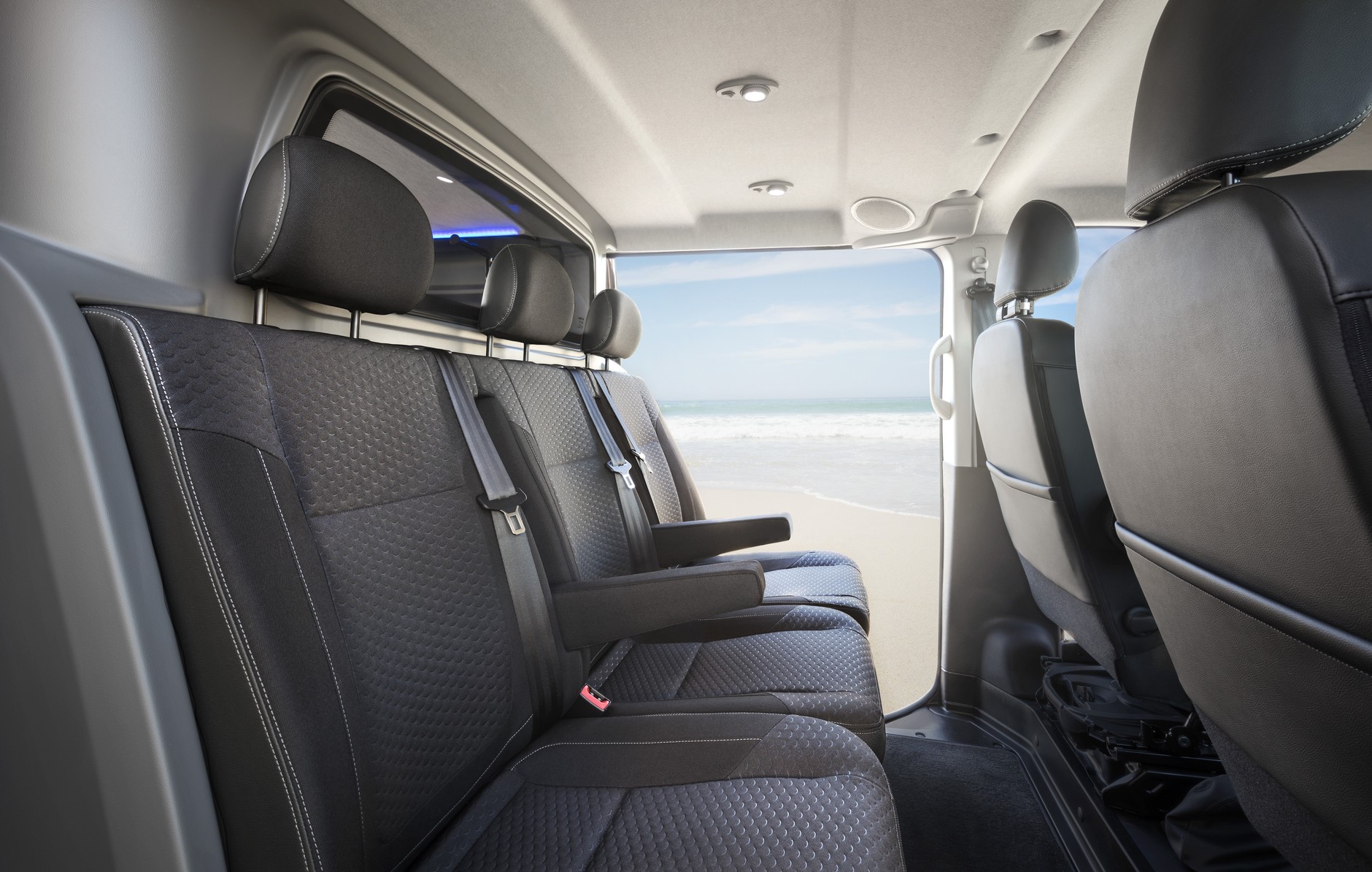 Frankfurt 2015: Opel Vivaro Surf Concept dla relaksu