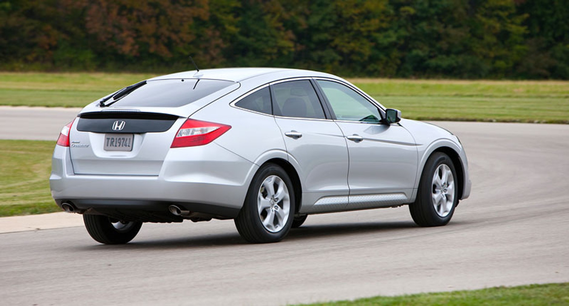 Honda Accord Crosstour: kolejny mikst liftbacka, coupé i SUV-a