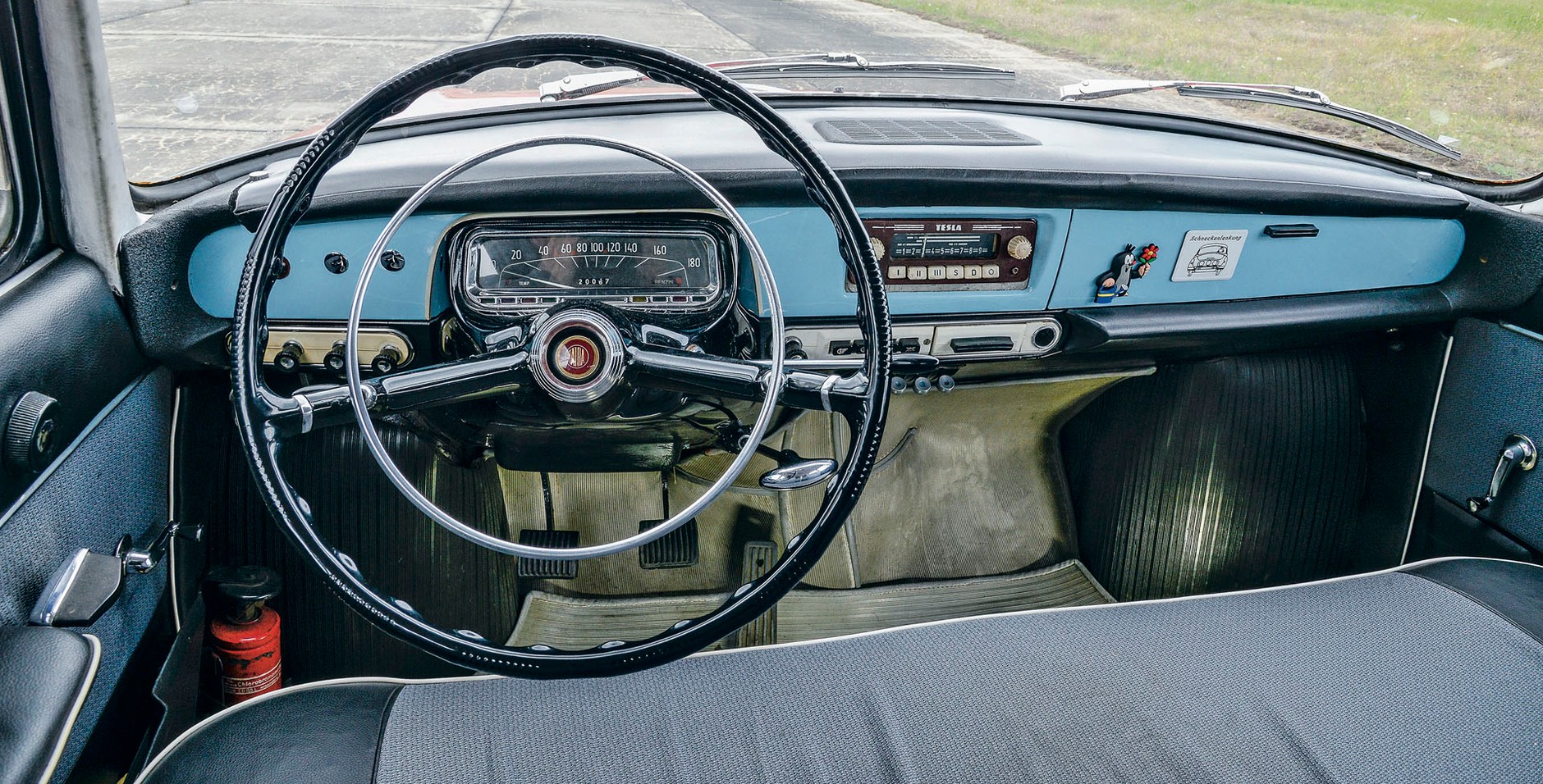 Borgward Hansa 2400 kontra Tatra 603-2 - nietypowa klasa wyższa