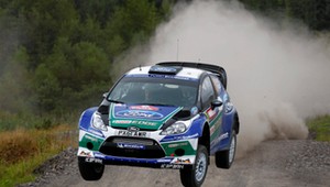 Rajd Wielkiej Brytanii 2012: Latvala na czele