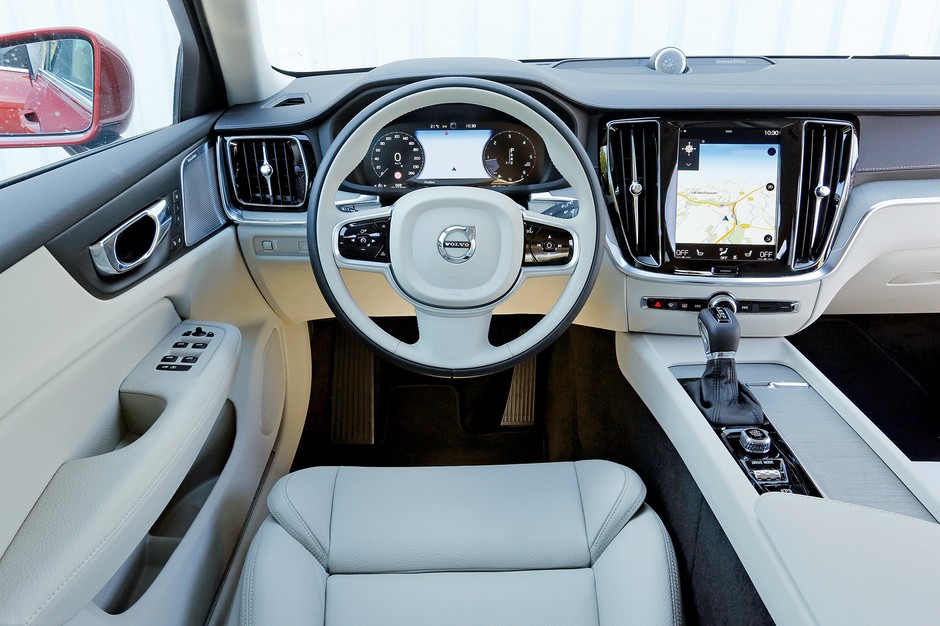 Volvo V60
2.0 D4 Geartronic