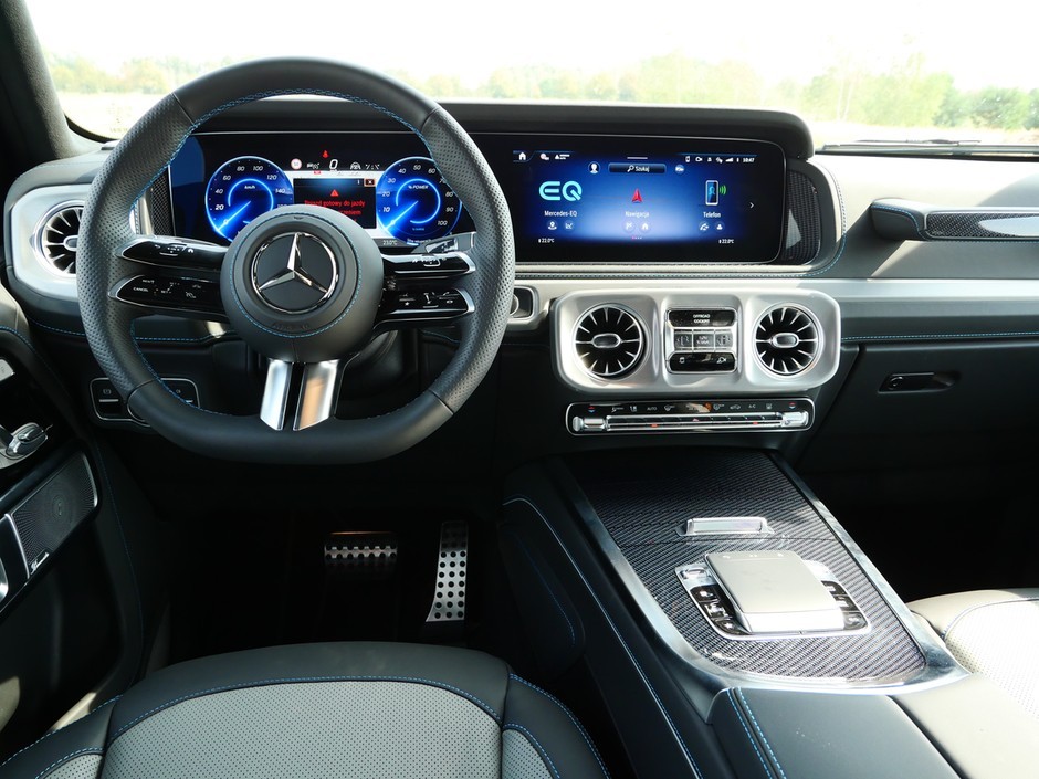Mercedes Klasy G: tak wygląda wnętrze aktualnego modelu.