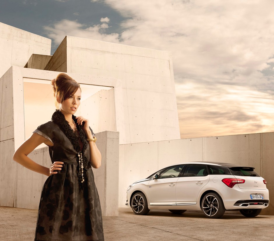 Citroen DS5 Hybrid4: C5 dla wymagających