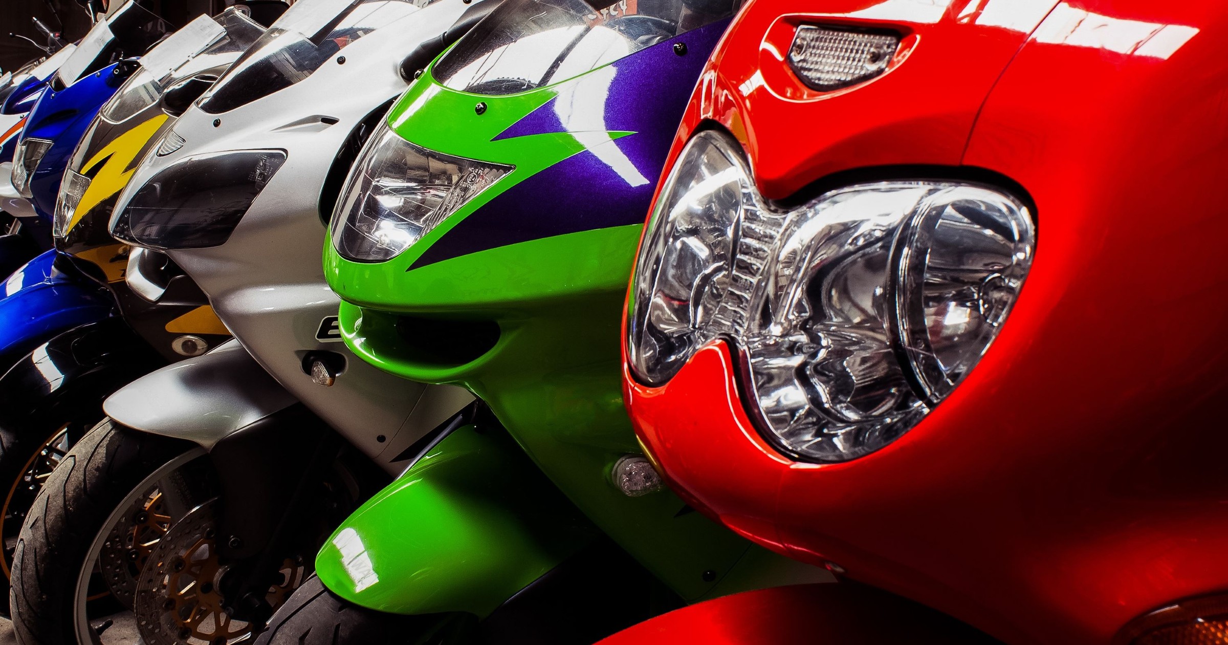 Salon sprzedaży motocykli (zdjęcie ilustracyjne)