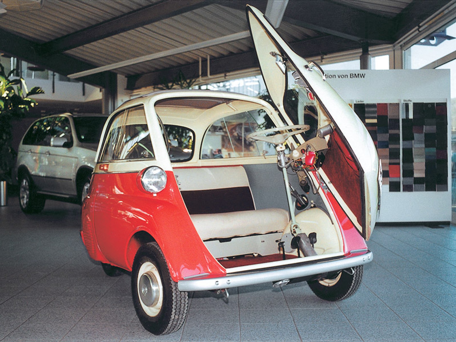 BMW rozważa produkcję auta mniejszego od Mini