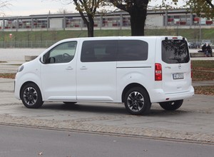 Opel Zafira Life 2.0 Diesel Elite Long – bus klasy biznes