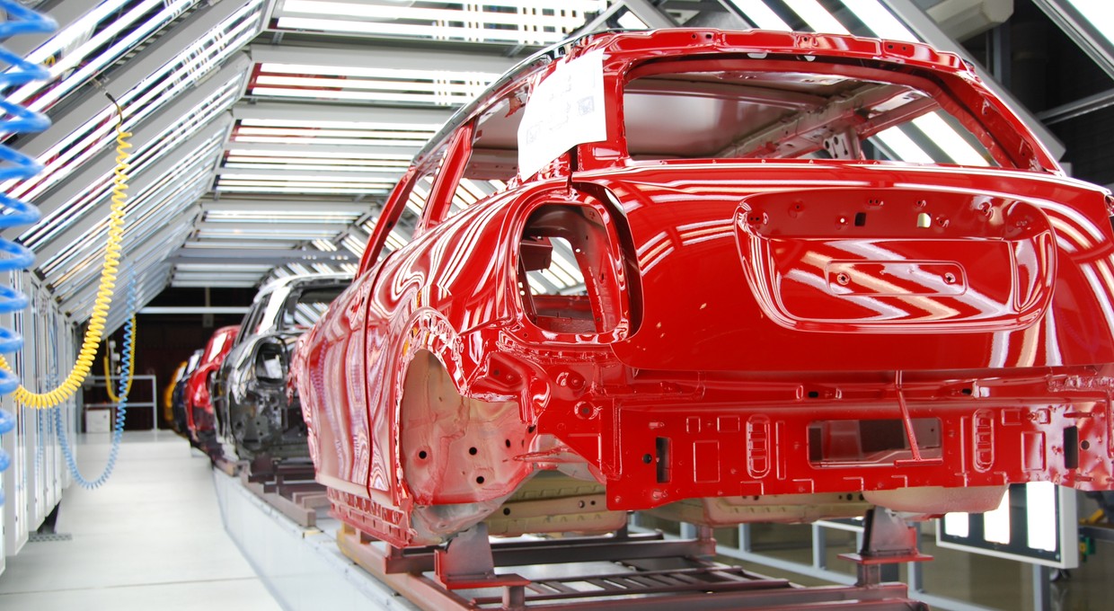 Zwolnienia w zakładzie produkującym samochody dla BMW