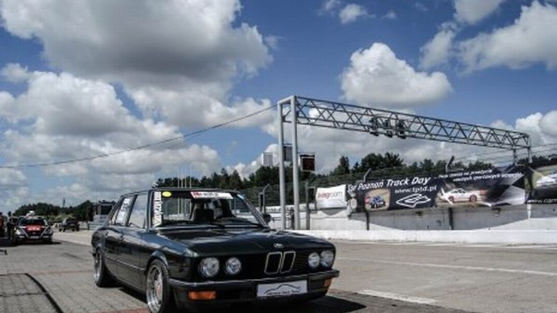 Dzień na torze w Poznaniu